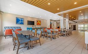 Holiday Inn Express & Suites Lancaster East - Strasburg By Ihg